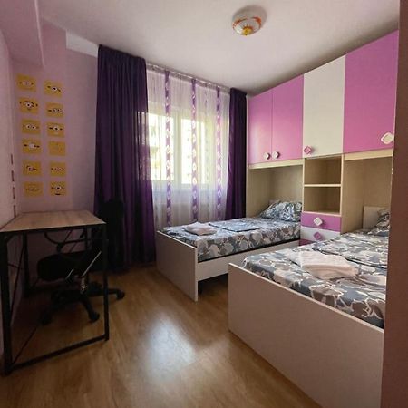 Апартаменты Cerna Apartament Брашов Экстерьер фото