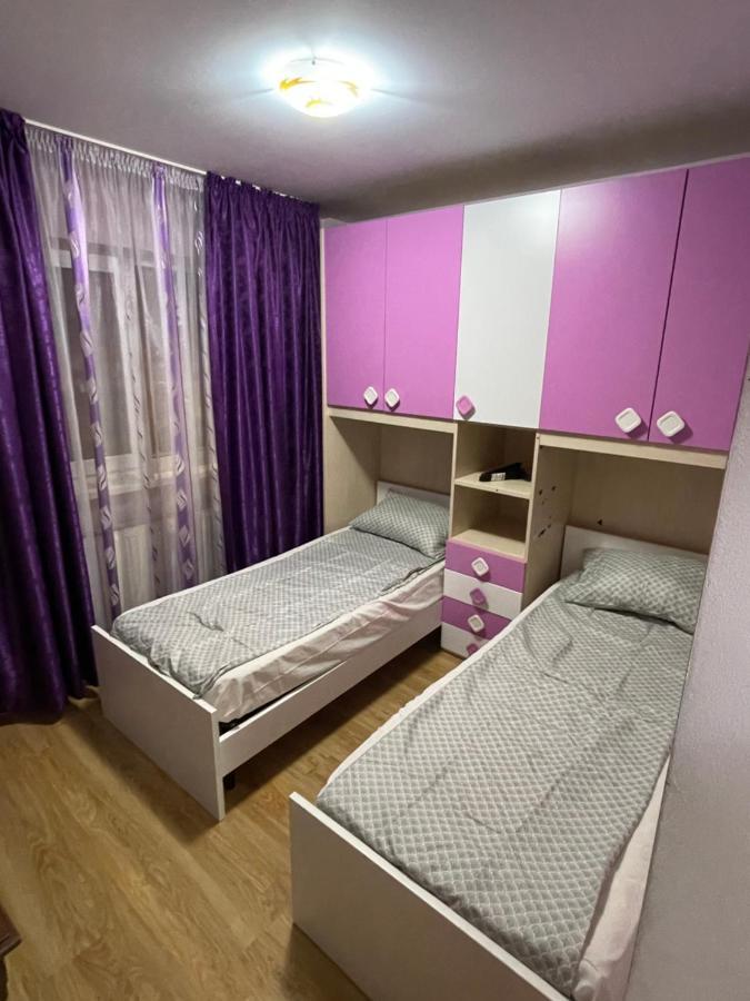 Апартаменты Cerna Apartament Брашов Экстерьер фото